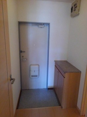 グランドハイツ近藤Ｉの玄関