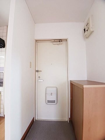 リベルテ吉田の玄関