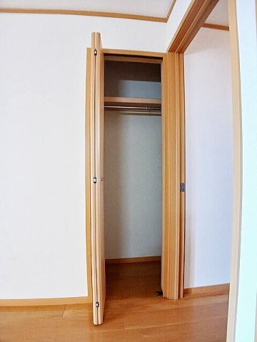 エレガンス壱番館の収納
