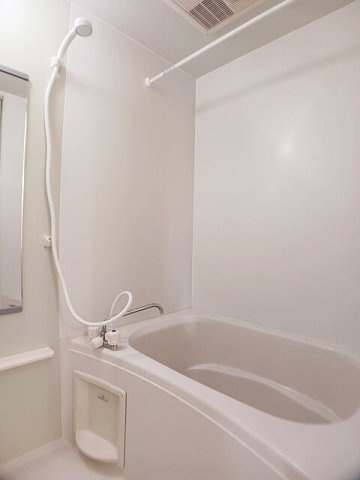 ケント・アヴェニュー壱番館の浴室