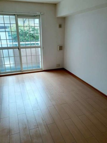 ラミアカ－メラ　ウーノの内装