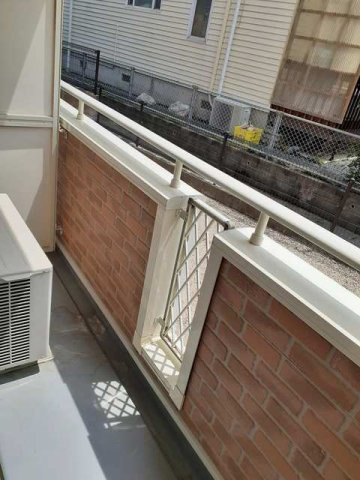 ラミアカ－メラ　ウーノのバルコニー