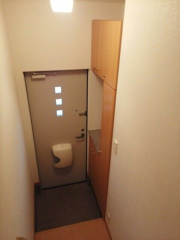 サンライズヒルズの玄関
