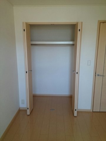 ヒルズ上弓削　Ａの収納