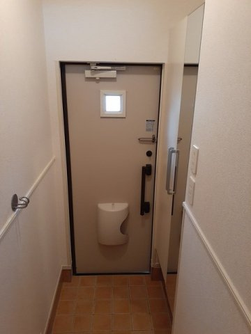 アーバンリーム弐番館の玄関