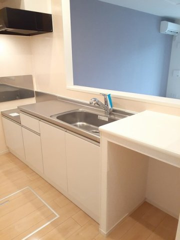 カレントヒルズ善導寺Ⅱのキッチン