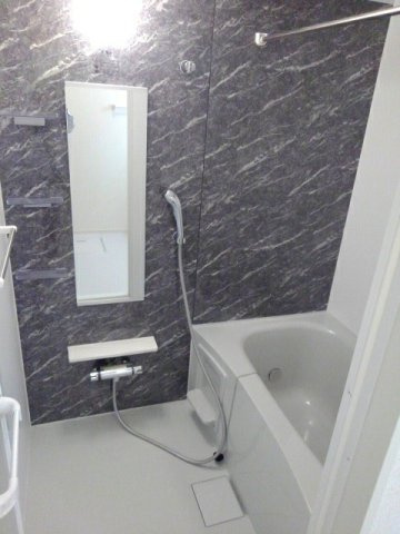 パストラーレ　Ⅱの浴室