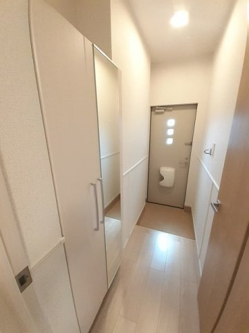エムレークの玄関