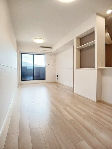 グランメゾン・ヤマグチの居間・リビング