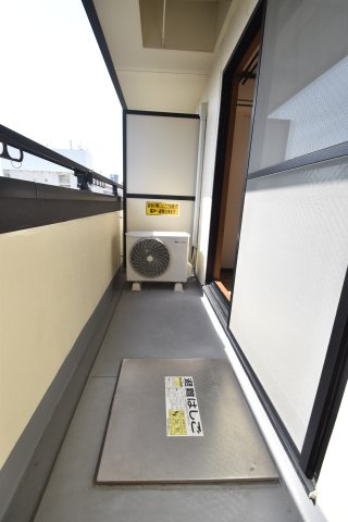 大阪市都島区片町１丁目の賃貸マンションのバルコニー