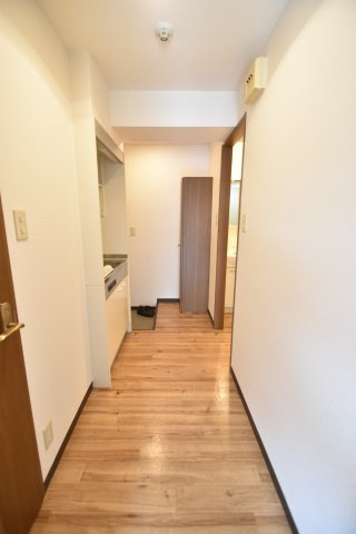 大阪市都島区片町１丁目の賃貸マンションのエントランス