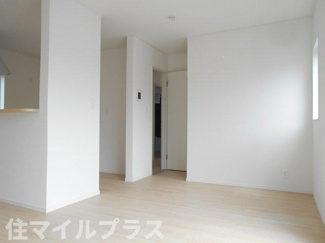【居間・リビング】 | 郡山市安積荒井2丁目新築一戸建て2棟 | リビングです