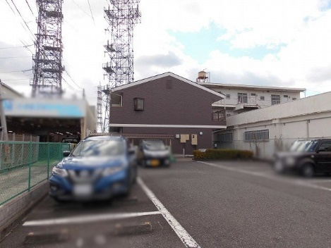ビタミンテラス枝吉の駐車場