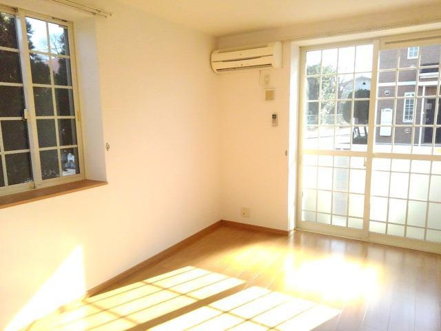 ヴェルジェ　Ⅱの居間・リビング|居室・リビング