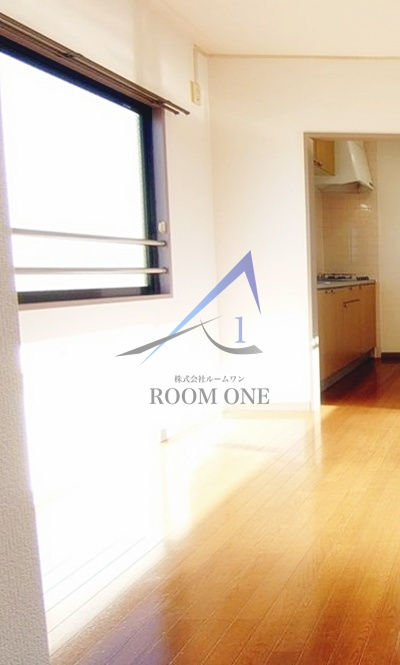 カースル三ノ輪 A棟の居間・リビング|洋室のお部屋です。