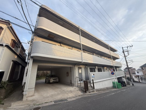 スカイコーポ鴨居の画像