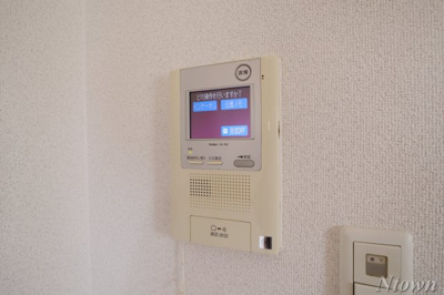 【セキュリティ】 | プレサンス泉セントマーク | モニター付きインターホンです