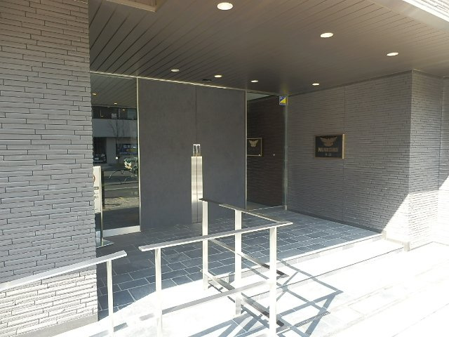 パレステージ大島のエントランス