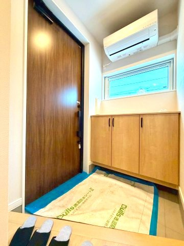 新川1条1丁目の玄関