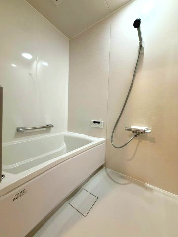 新川1条1丁目の浴室