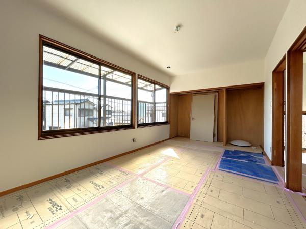 高知市仁井田　中古戸建ての洋室