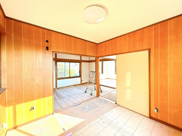 高知市仁井田　中古戸建ての洋室