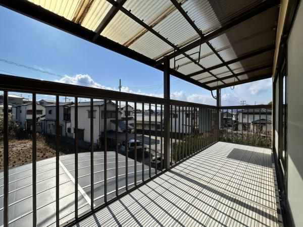 高知市仁井田　中古戸建てのバルコニー