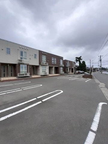 ファイン　ブリーズⅡの駐車場