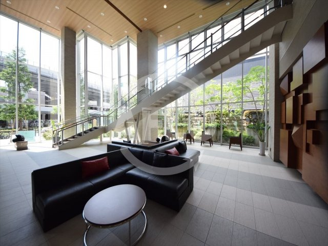 なんばグランドマスターズタワーのエントランス|なんばグランドマスターズタワー　エントランス