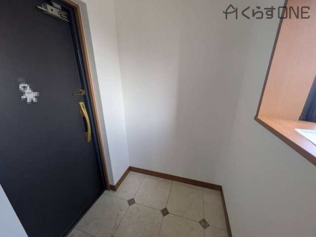 【玄関】 | ロワイヤル元塩町