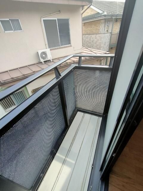 シャンフェルト西落合のバルコニー