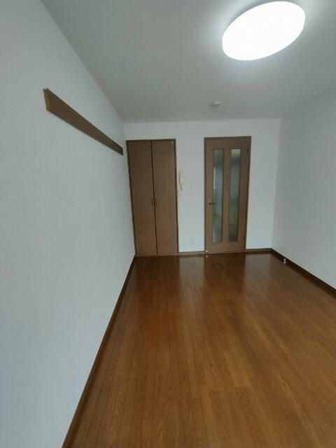 シャンフェルト西落合の洋室