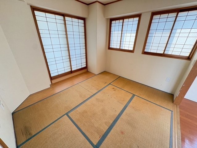 アーバンヴィレッジ須磨アクティスの和室|畳の上でゆっくりとくつろげる和室です