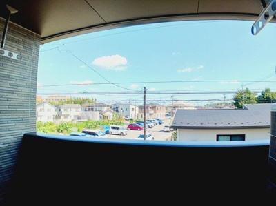 【バルコニー】 | グランシャトー武蔵藤沢Ｂ | バルコニーからの眺めを楽しみながら食事をしませんか