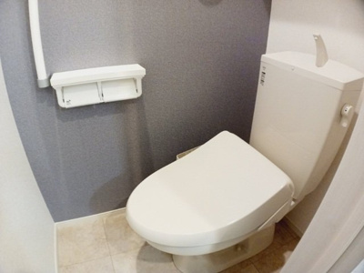 【トイレ】 | グランシャトー武蔵藤沢Ｂ | 落ち着いた色調のトイレです