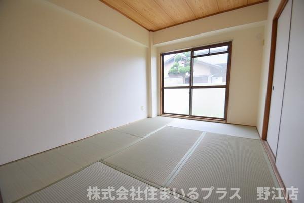 プチハイム薫の和室