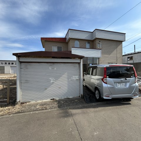 登別市若山町1丁目6-1戸建の駐車場