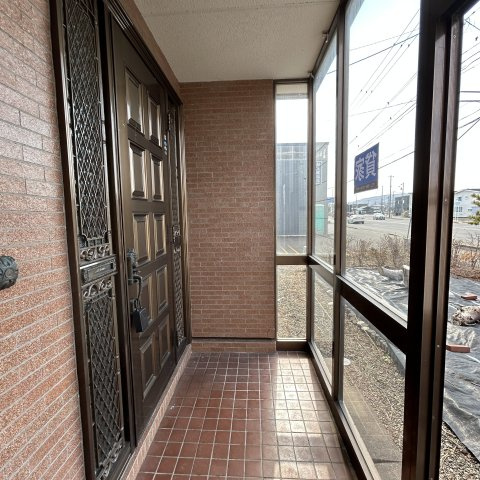 登別市若山町1丁目6-1戸建のバルコニー