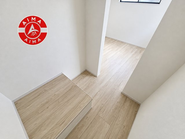 福岡市博多区那珂1丁目第1-2棟（1号棟）の収納|洋服や大きな荷物が多い方や人数の多いご家族などは、一般的なクローゼットよりもウォークインクローゼットのほうが使い勝手が良いです。