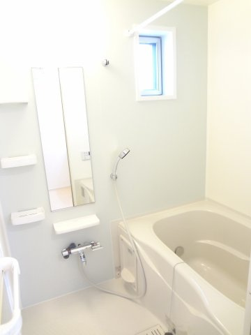 ティア　コートの浴室