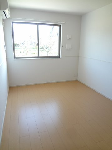 ティア　コートの内装