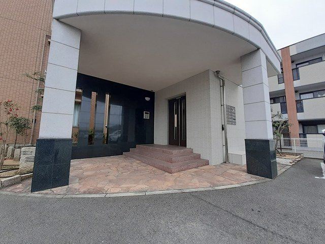 ジンのエントランス