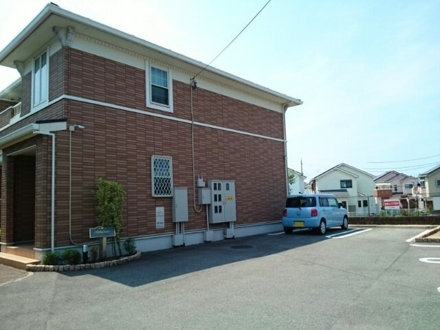 ブルーメの駐車場