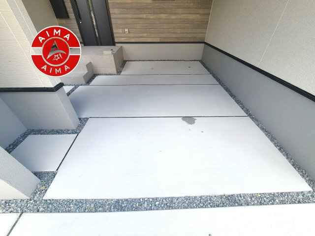 福岡市博多区那珂1丁目第1-2棟（2号棟）の外観|広々した駐車場です。