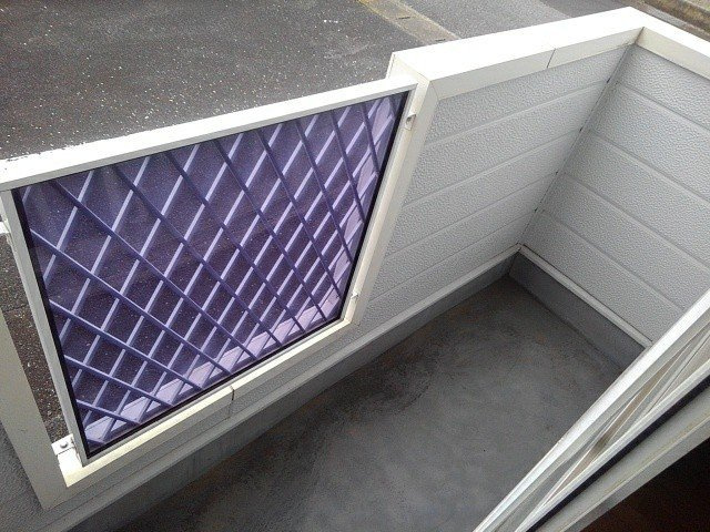 ロマニーカルベＢのバルコニー