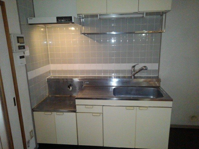 ロマニーカルベＢのキッチン