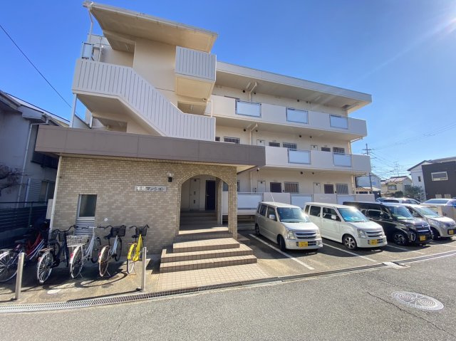 【外観】 | 茶苑マンション | 外はこのようになっています