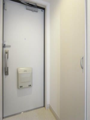 リブリ・カーム赤羽西の玄関