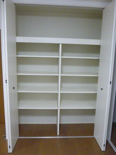 シャーンティ・エーカムの収納|収納のためのスペースです