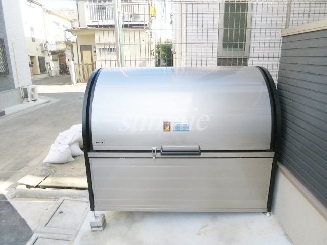 ルミエール赤羽のその他|敷地内ゴミ置き場です☆